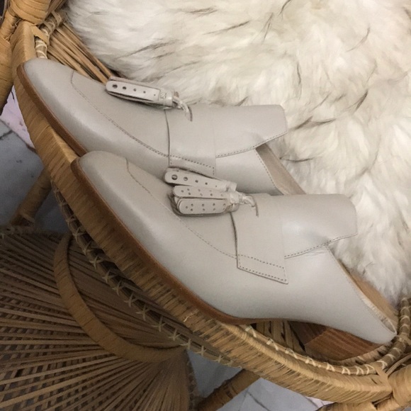 Matisse Beige Grey Skill Tassel Slid on Loafer - Picture 3 of 8